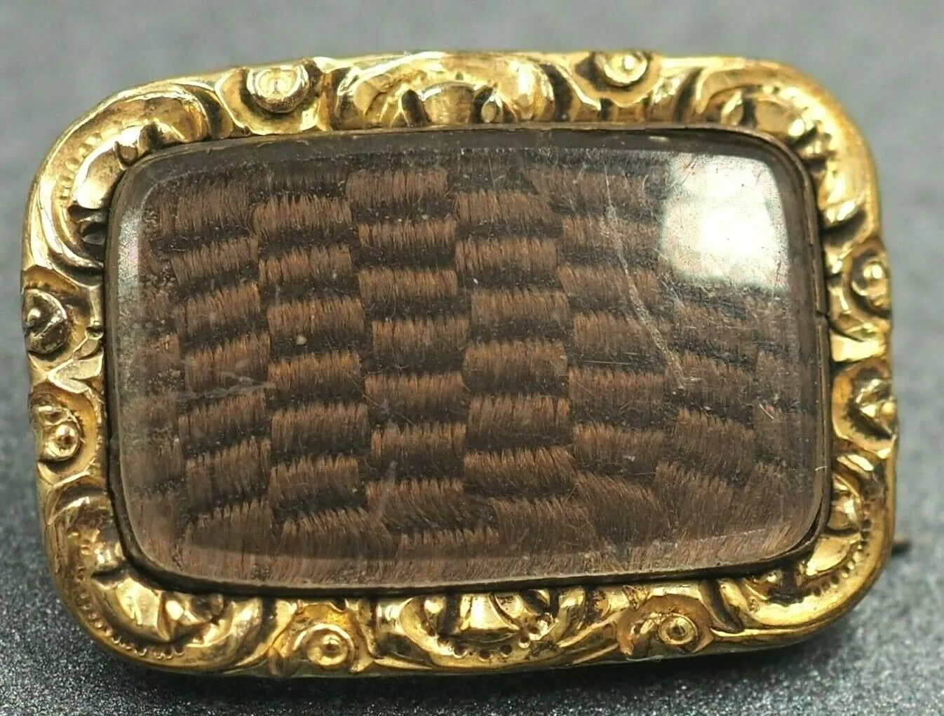 9ct Yellow Gold Woven Hair Antique Mourning Brooch