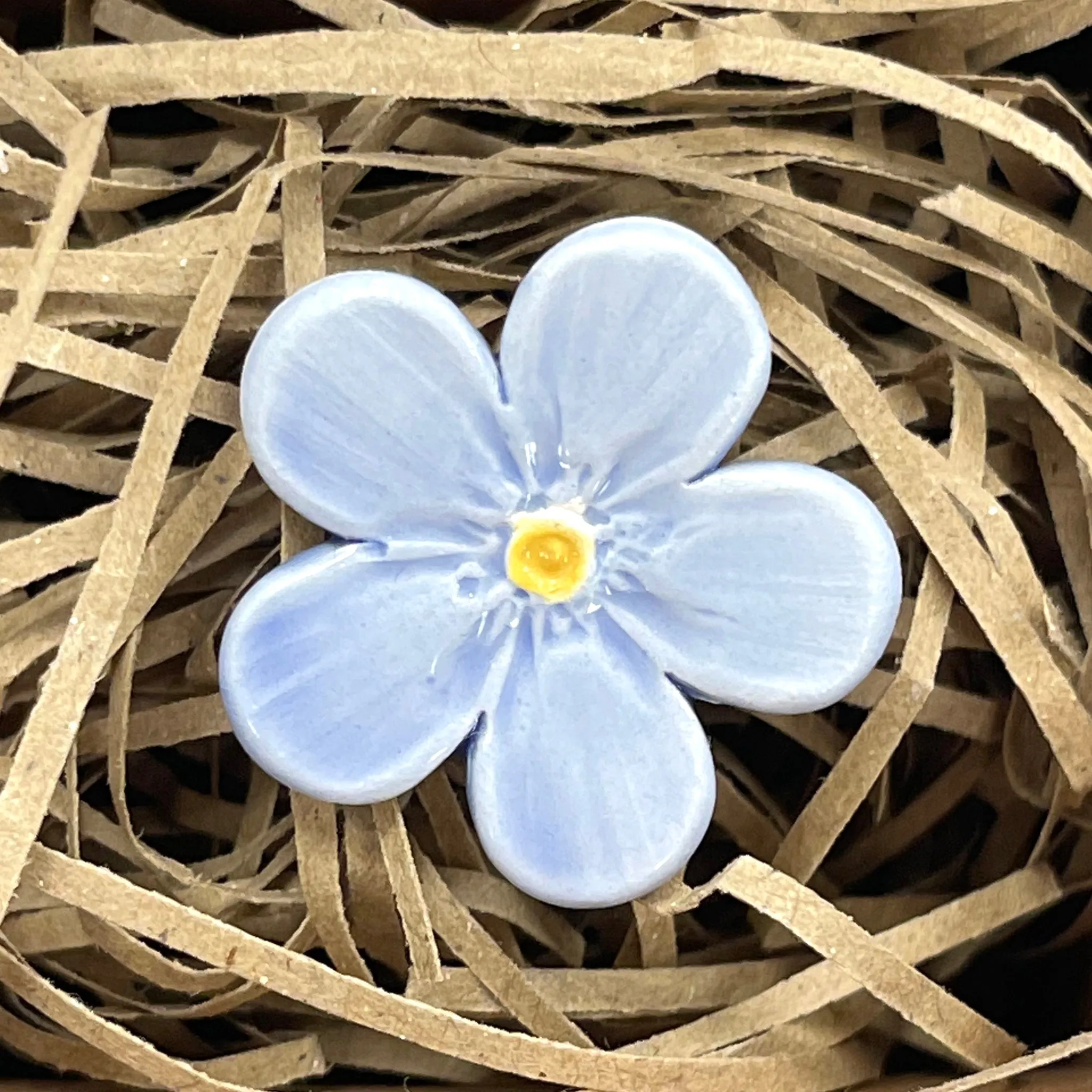 Ceramic flower brooch - forget-me-not