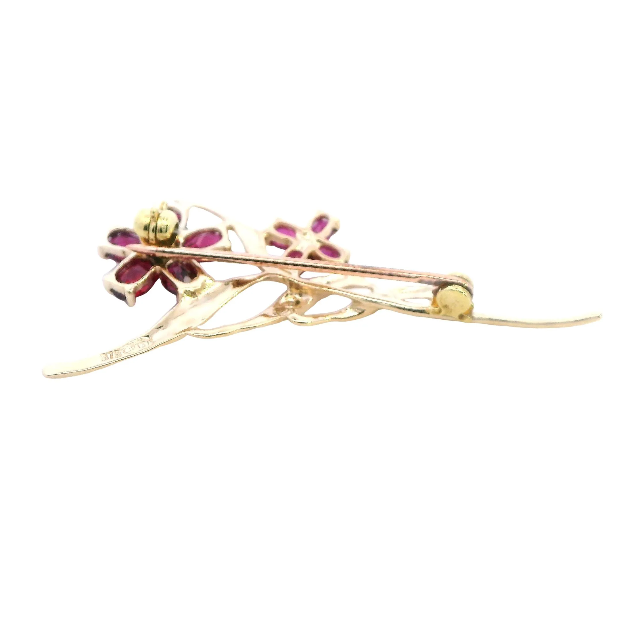 Elegant 9ct Yellow Gold Brooch with Synthetic Ruby & Diamonds Sustainable Luxury