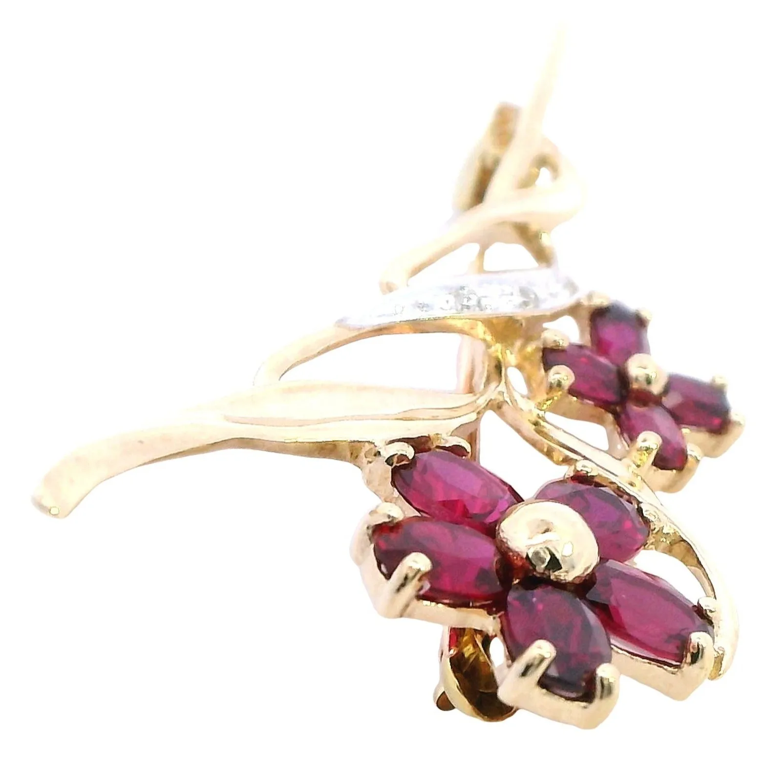 Elegant 9ct Yellow Gold Brooch with Synthetic Ruby & Diamonds Sustainable Luxury