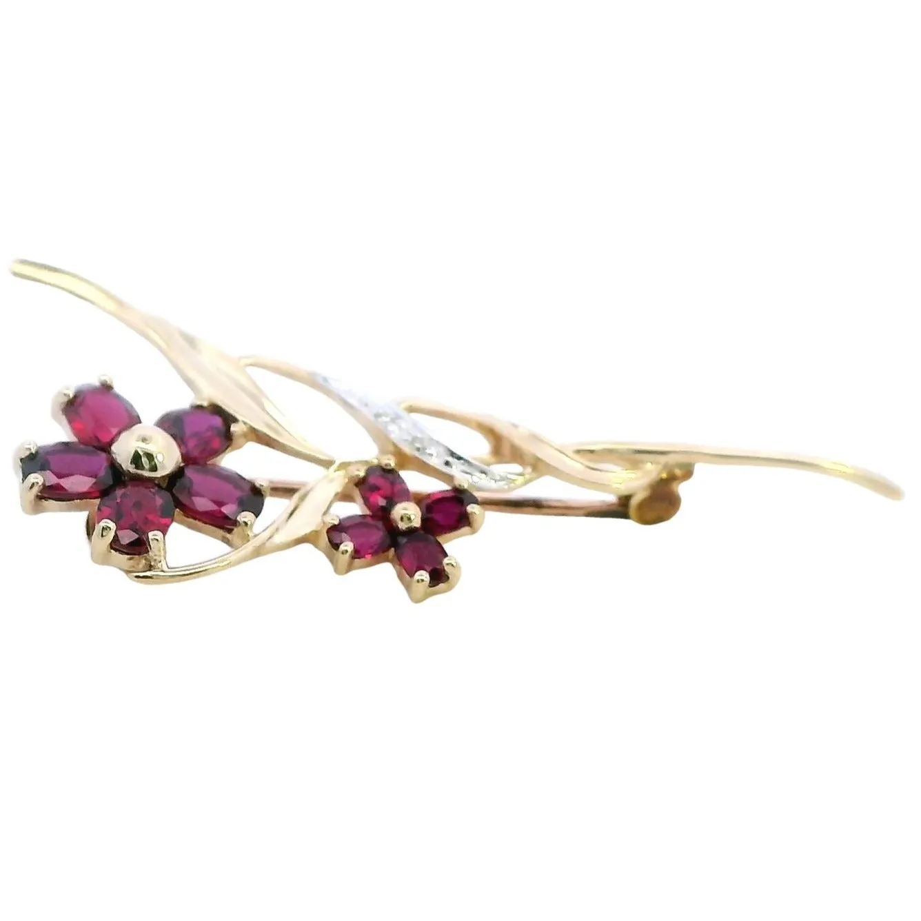 Elegant 9ct Yellow Gold Brooch with Synthetic Ruby & Diamonds Sustainable Luxury