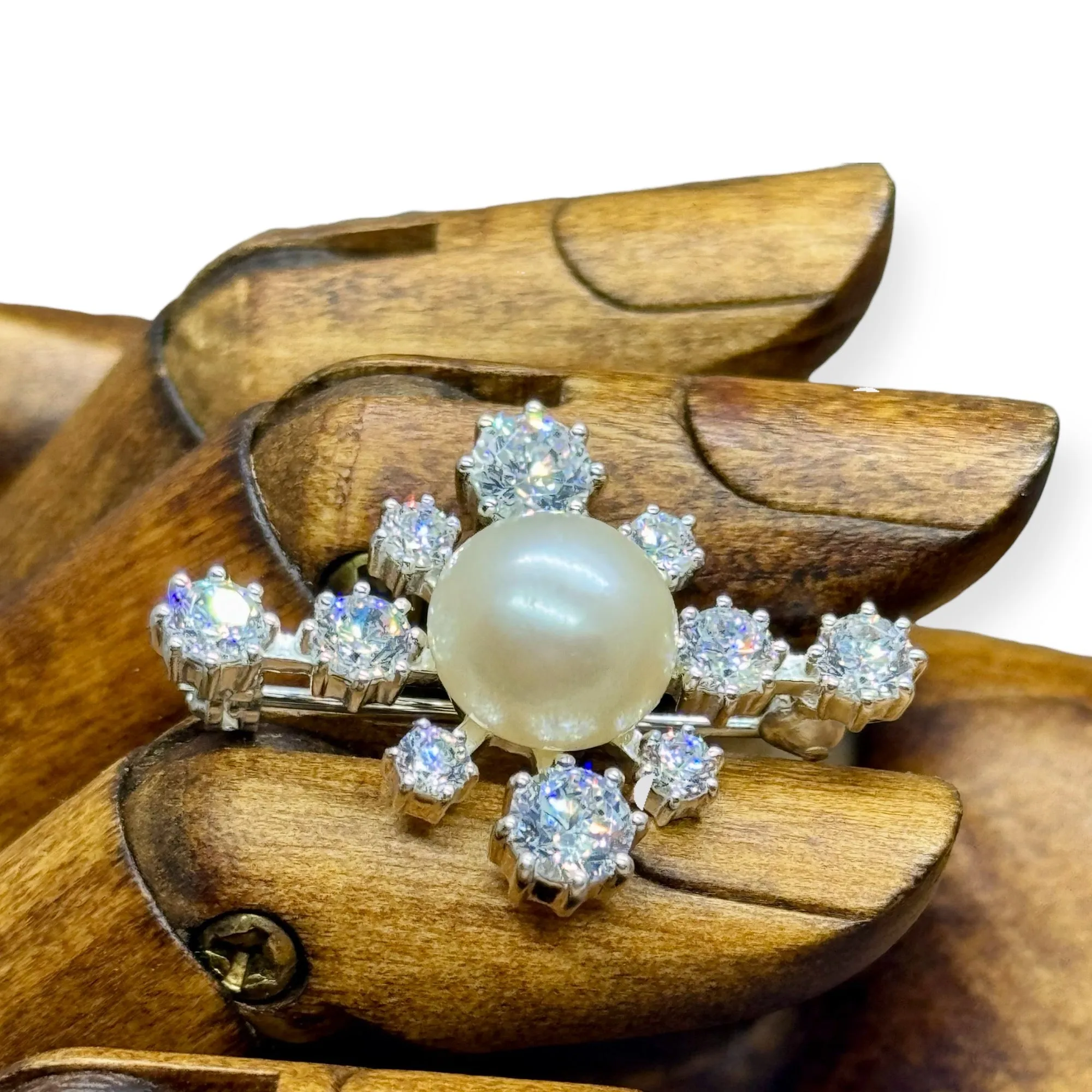 Freshwater Pearl Starburst Sterling Silver Bar Brooch