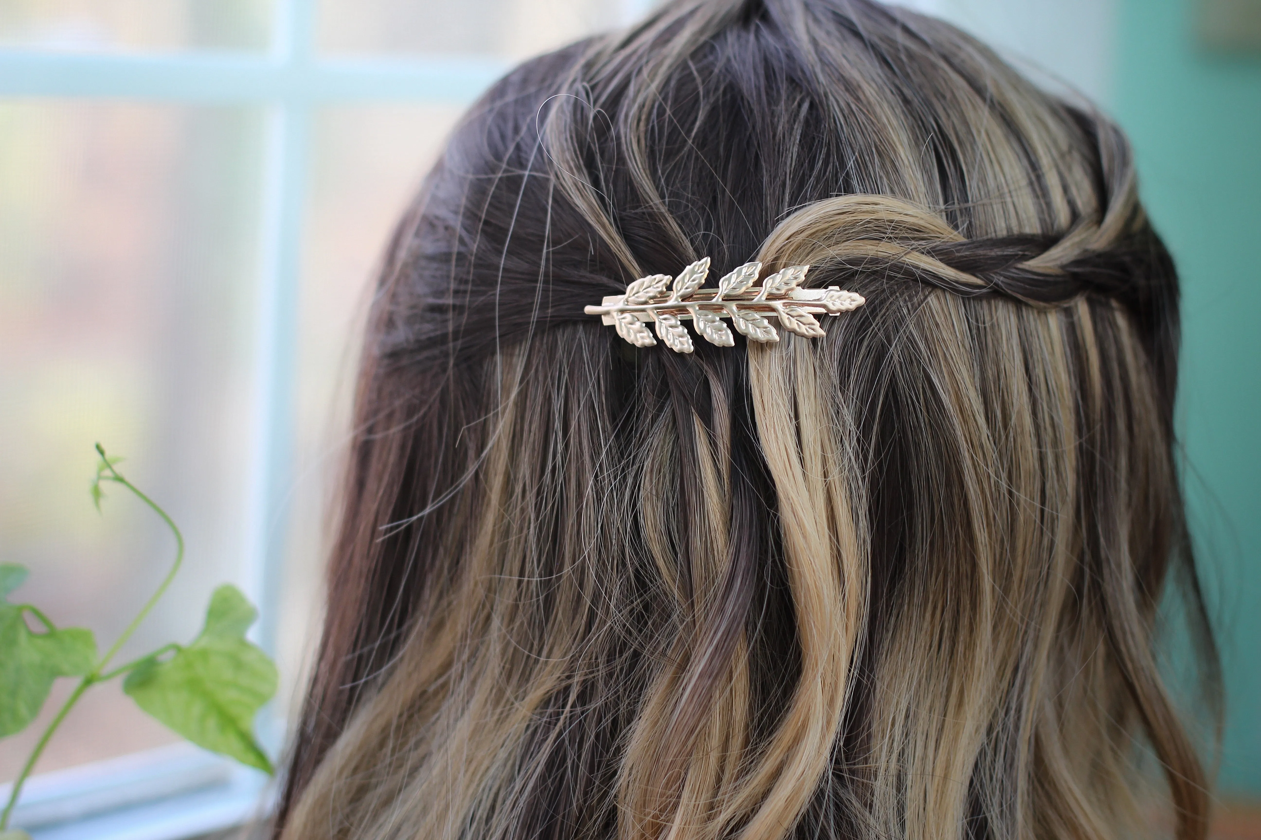 Preorder * Fairy Leaf Barrette