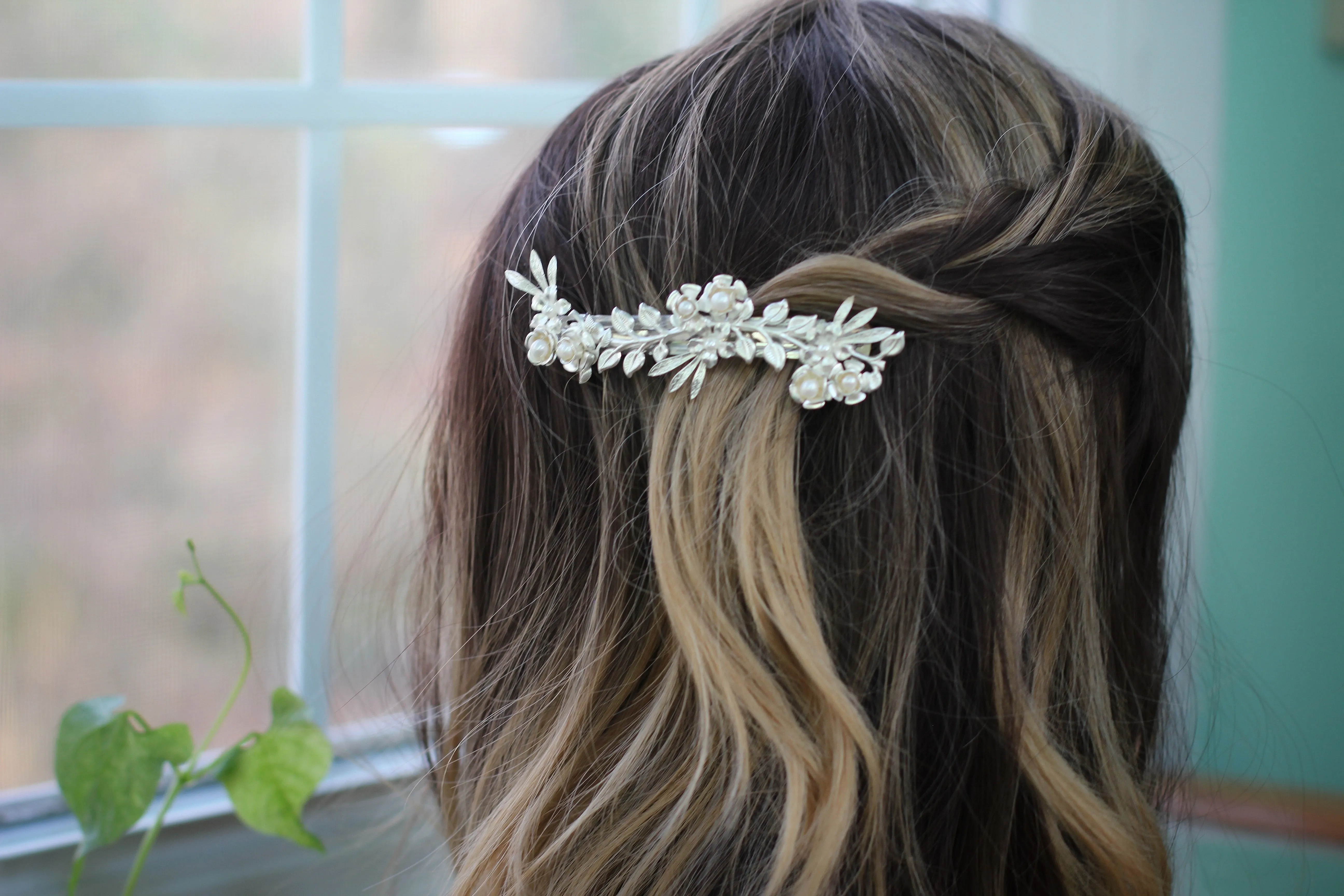 Preorder* Flora Floral Barrette