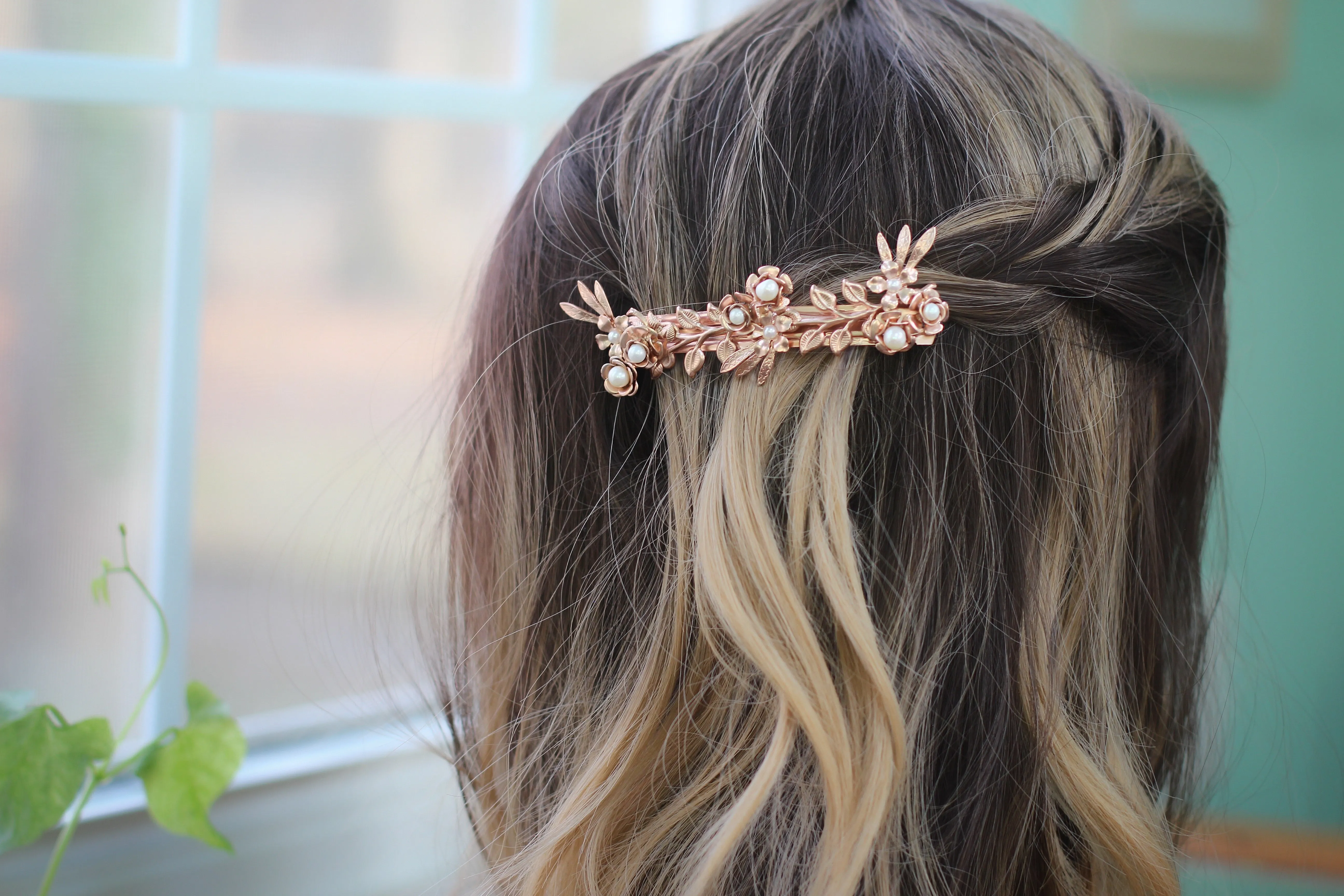 Preorder* Flora Floral Barrette