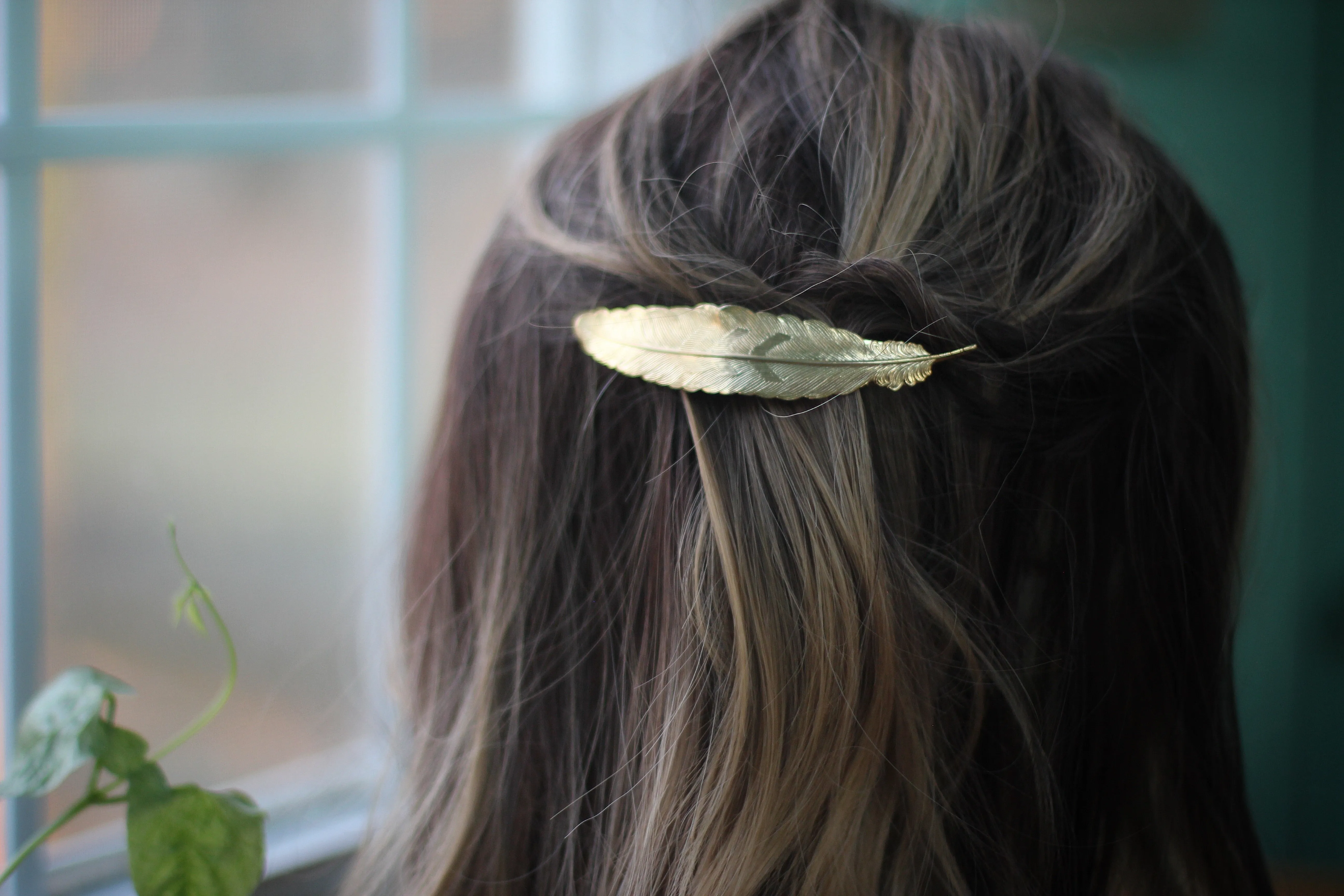 Preorder* Large Feather Barrette