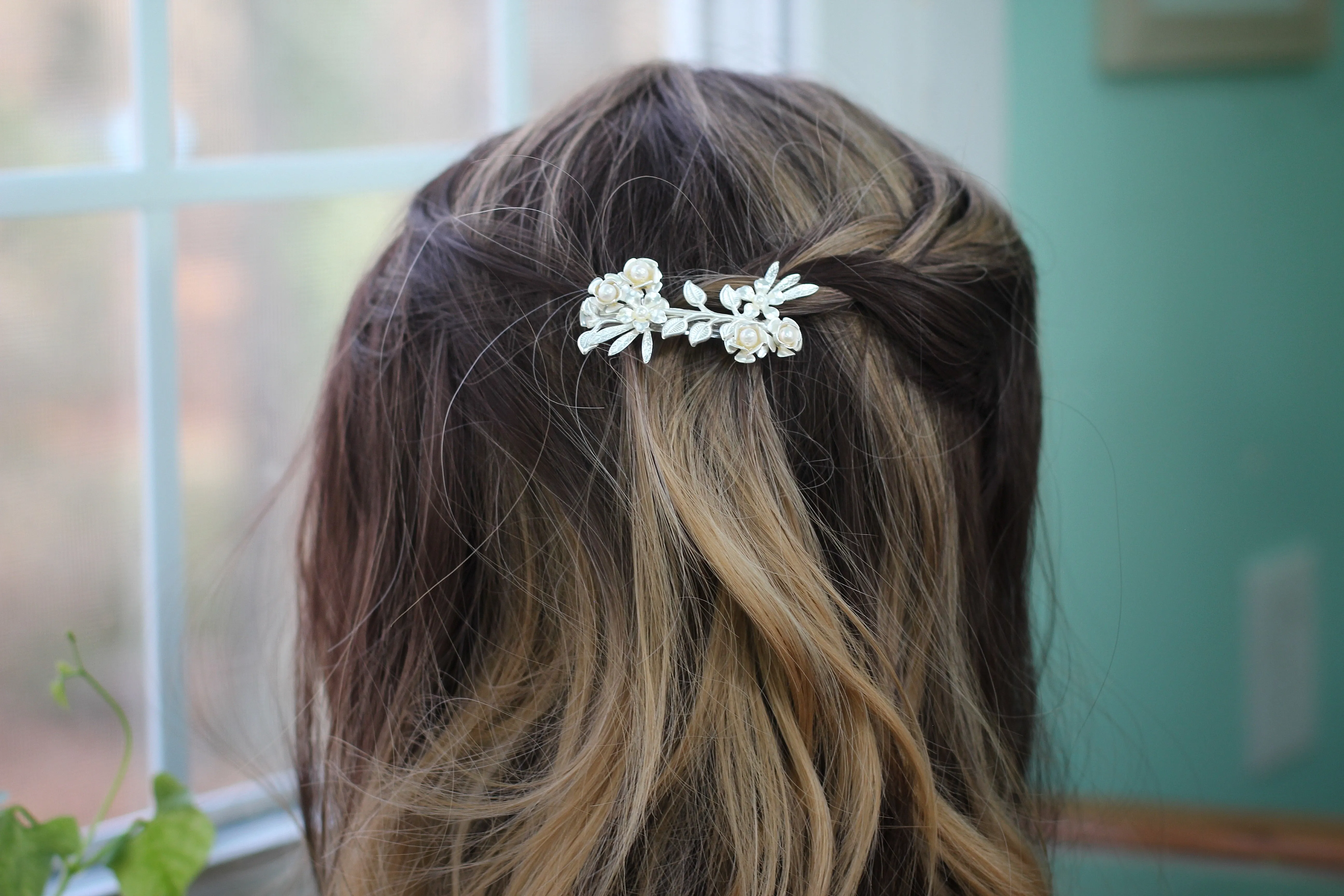 Preorder * Mini Flora Floral Barrette