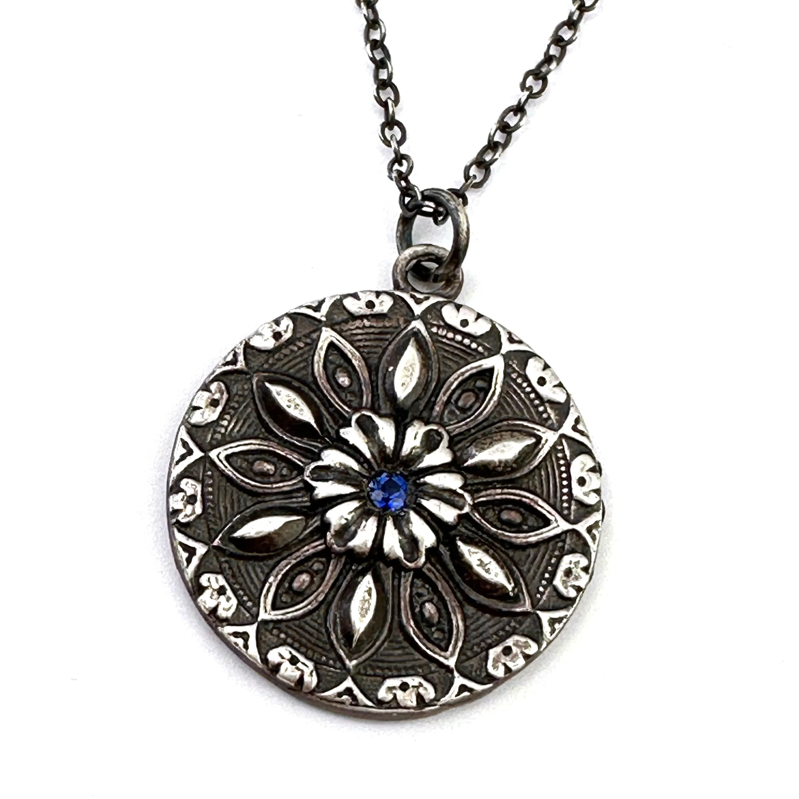 RADIANCE Necklace with Blue Sapphire - SILVER