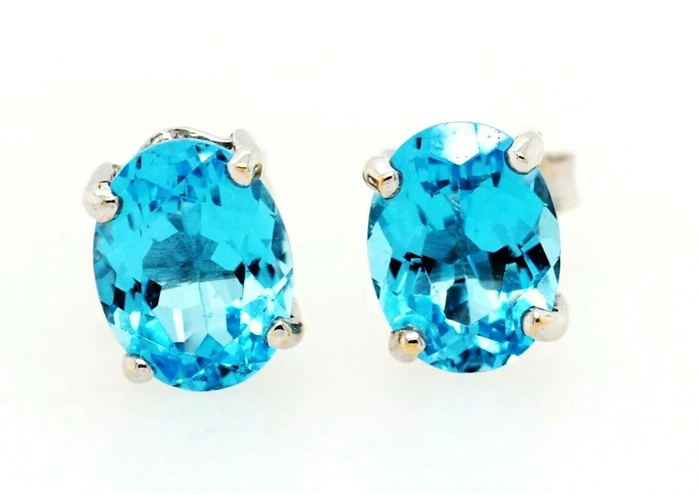 Topaz & 9ct White Gold Stud Earrings Pierced Ear Post & Butterfly Fine Jewellery