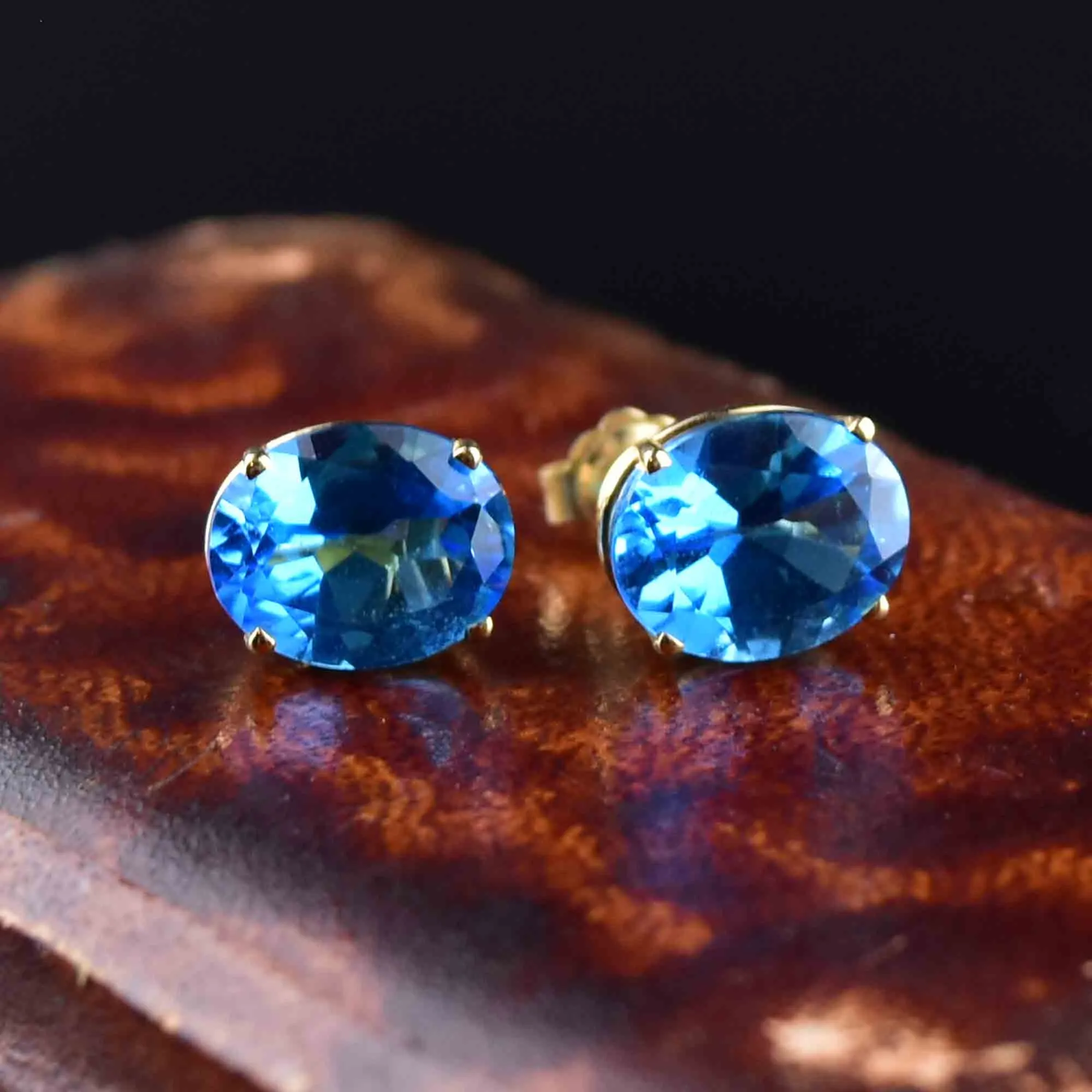 Vintage 14K Gold Blue Topaz Stud Earrings