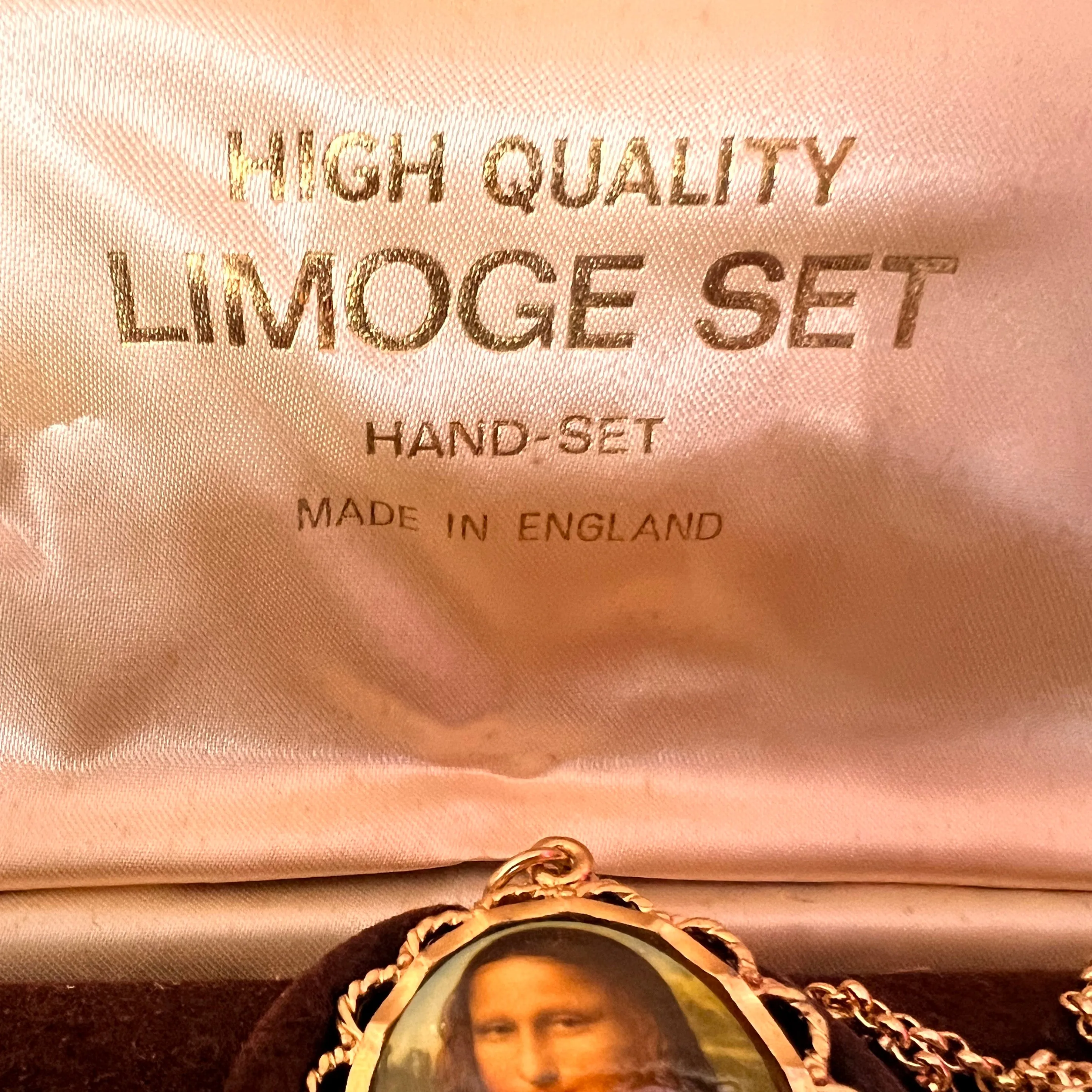 Vintage 1970s/80s Mona Lisa Necklace, Ring and Bracelet Set Made in England.