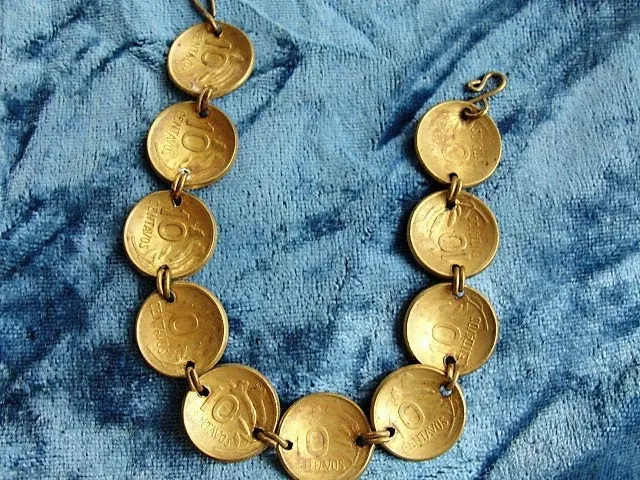 VINTAGE Coin Bracelet, Peruvian Coins, Ethnic Jewelry, Souvenir Jewelry, Interesting Vintage Bracelet, Collectible Jewelry