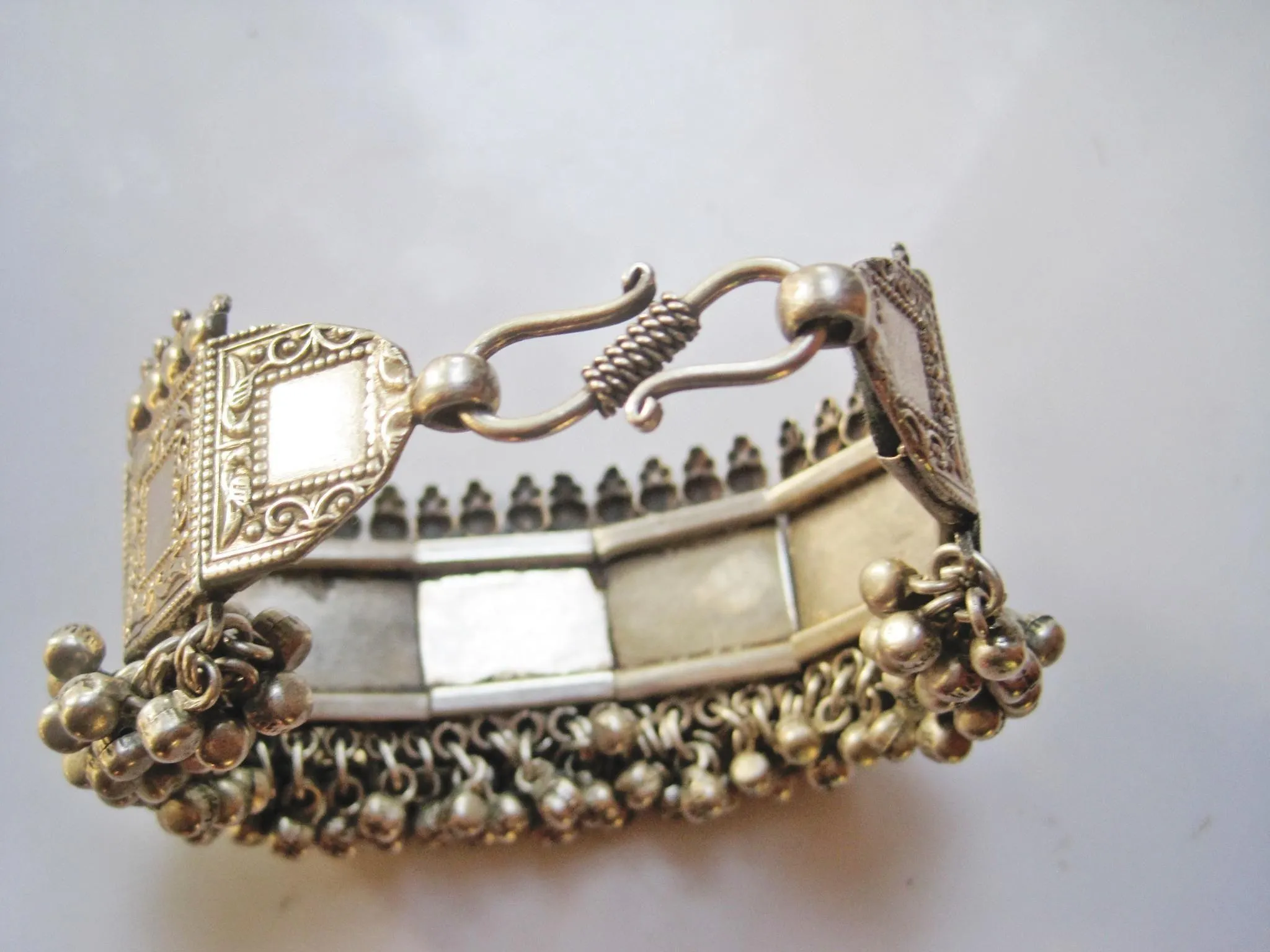 Vintage Silver Arm Indian Bracelet or Bazuband from Rajsathan