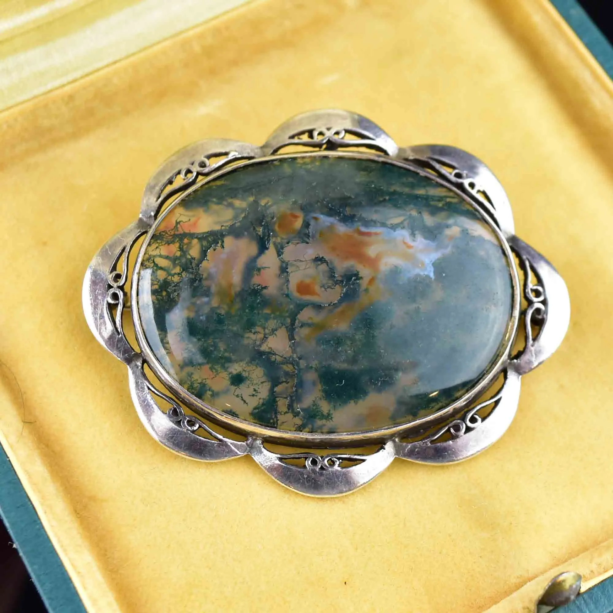 Vintage Silver Scottish Moss Agate Brooch